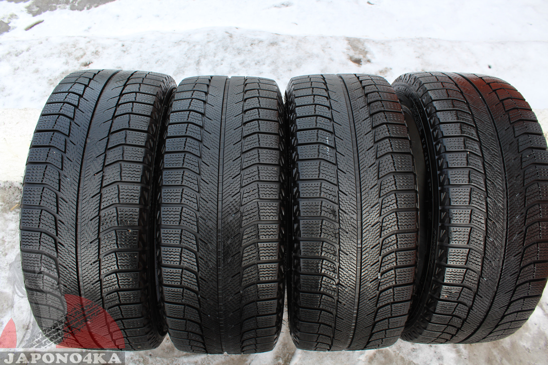 Michelin x ice 3 r17. 215/65/17 Michelin x-Ice 3. Michelin 225 45 r17 x-Ice Snow. Липучка Мишлен x-Ice Snow r16. Мишлен x-Ice 215/50/17 95h.