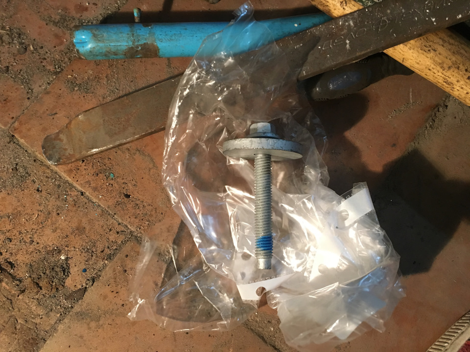 ,, , — Ford S-Max (1G)