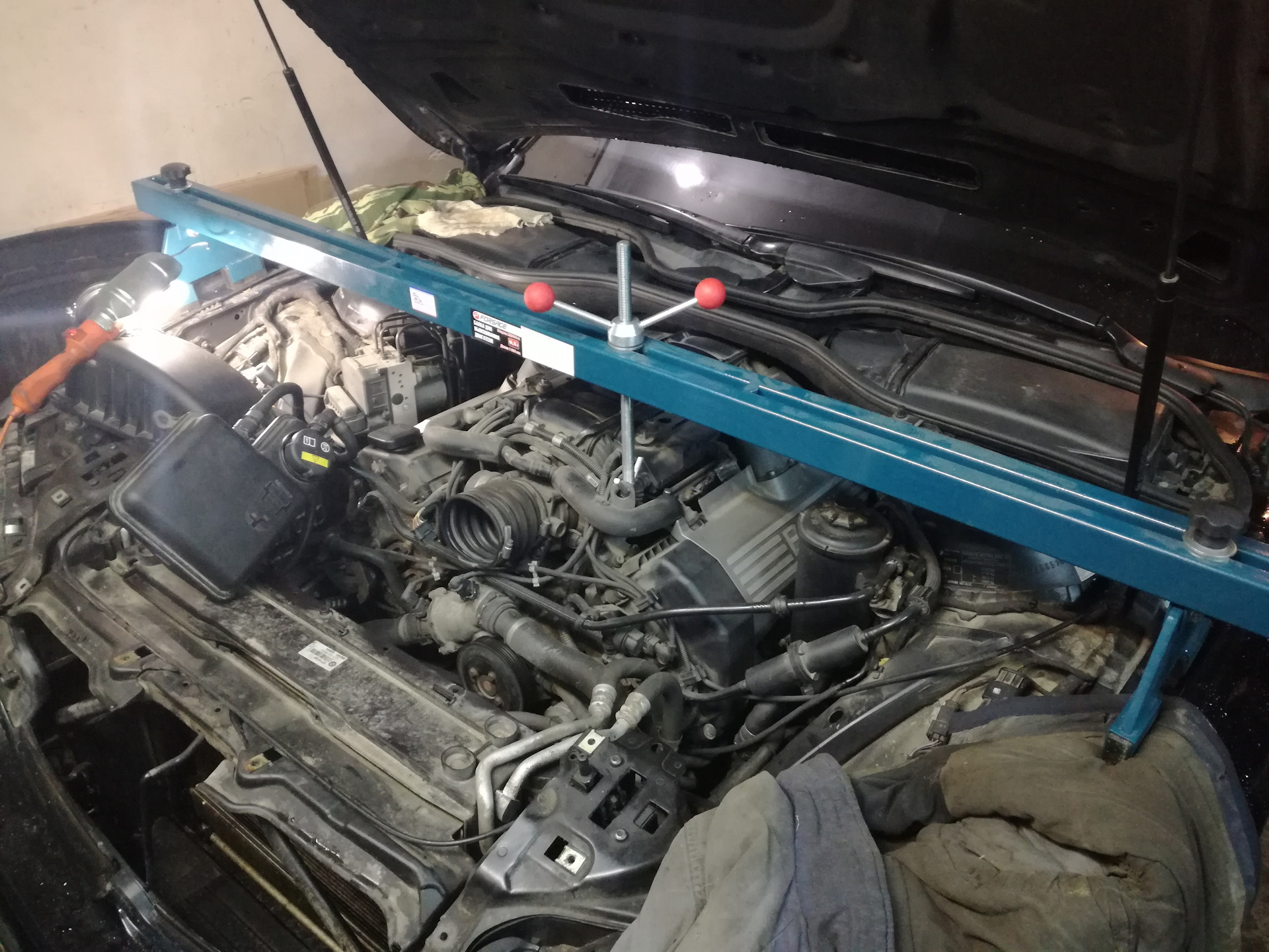 Стук в двигателе bmw n55