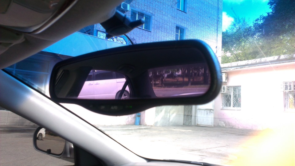 Автозатемнение зеркала заднего. Зеркало с автозатемнением Legacy b12.