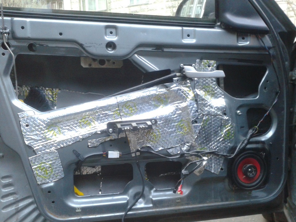 Стеклоподъемники "пожелaли жить долго" — Lada Приора хэтчбек, 1,6 л ...