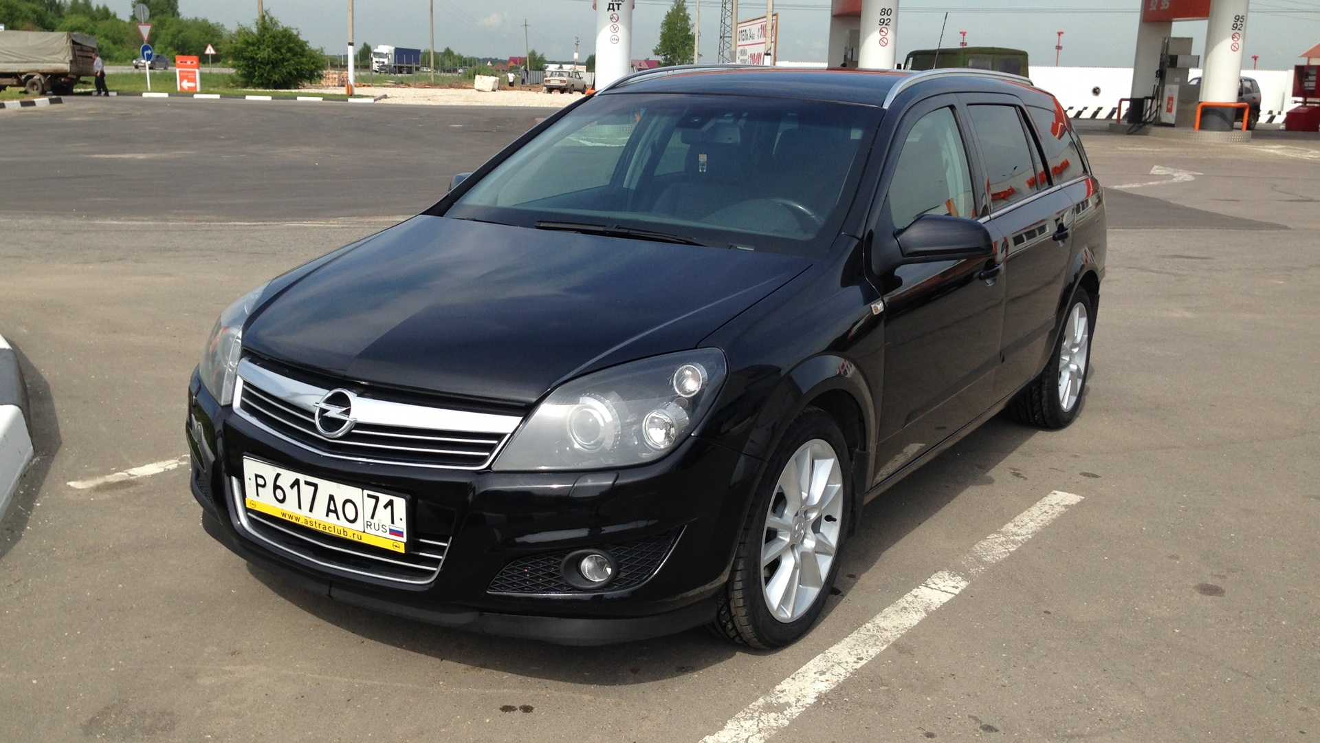 Opel astra h 2008 год. Опель Астра универсал 2008. Опель Астра h 2007 универсал. Opel Astra h универсал 2008. Опель Астра универсал 2007 года.