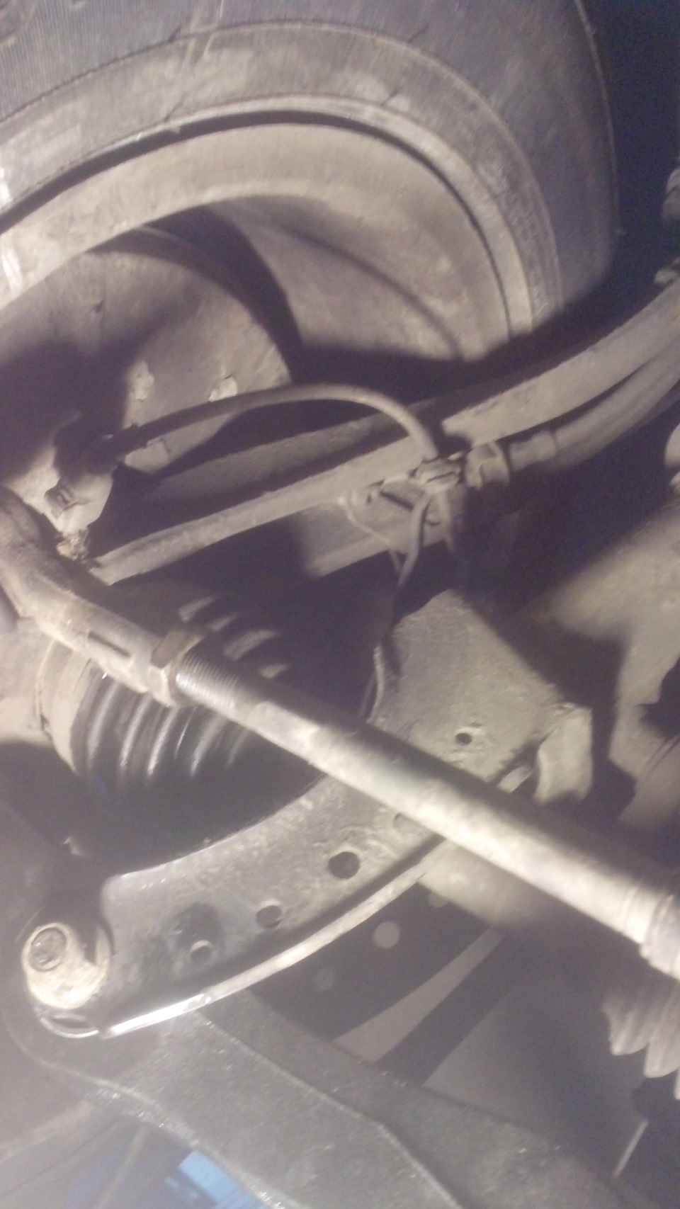 Контроль колодок на Туареге. — DRIVE2