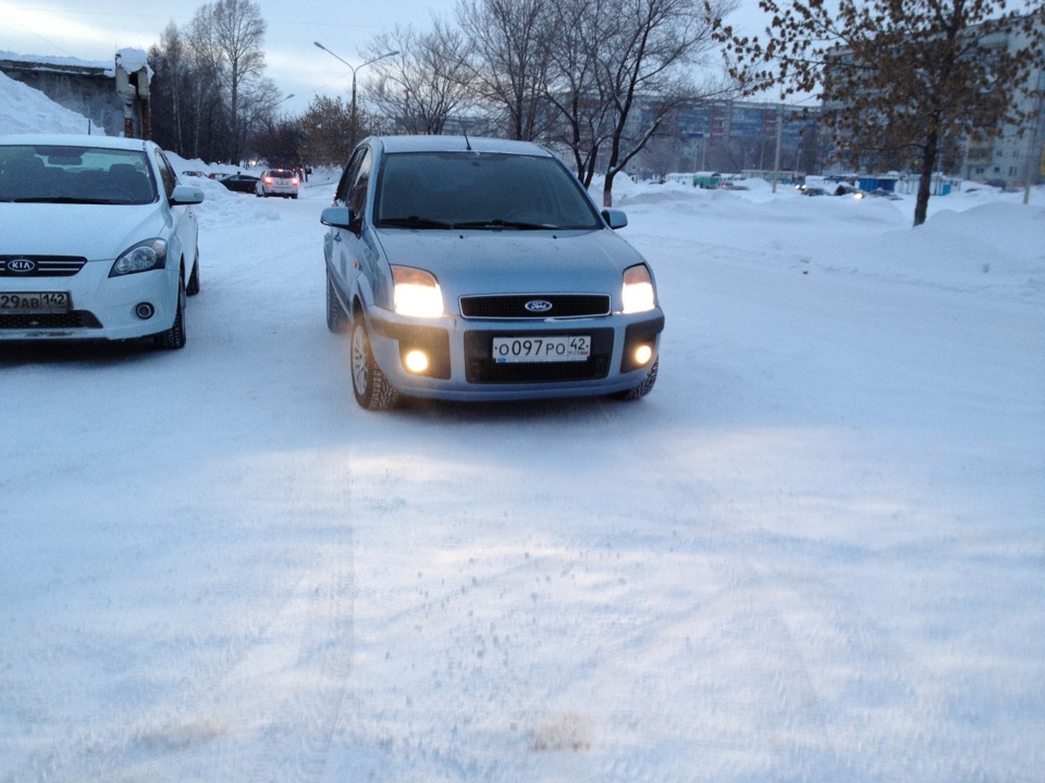 ТУМАНКИ — Ford Fusion, 1,6 л, 2006 года | аксессуары | DRIVE2