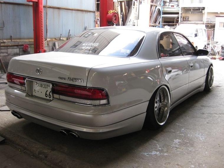 Toyota Crown s140