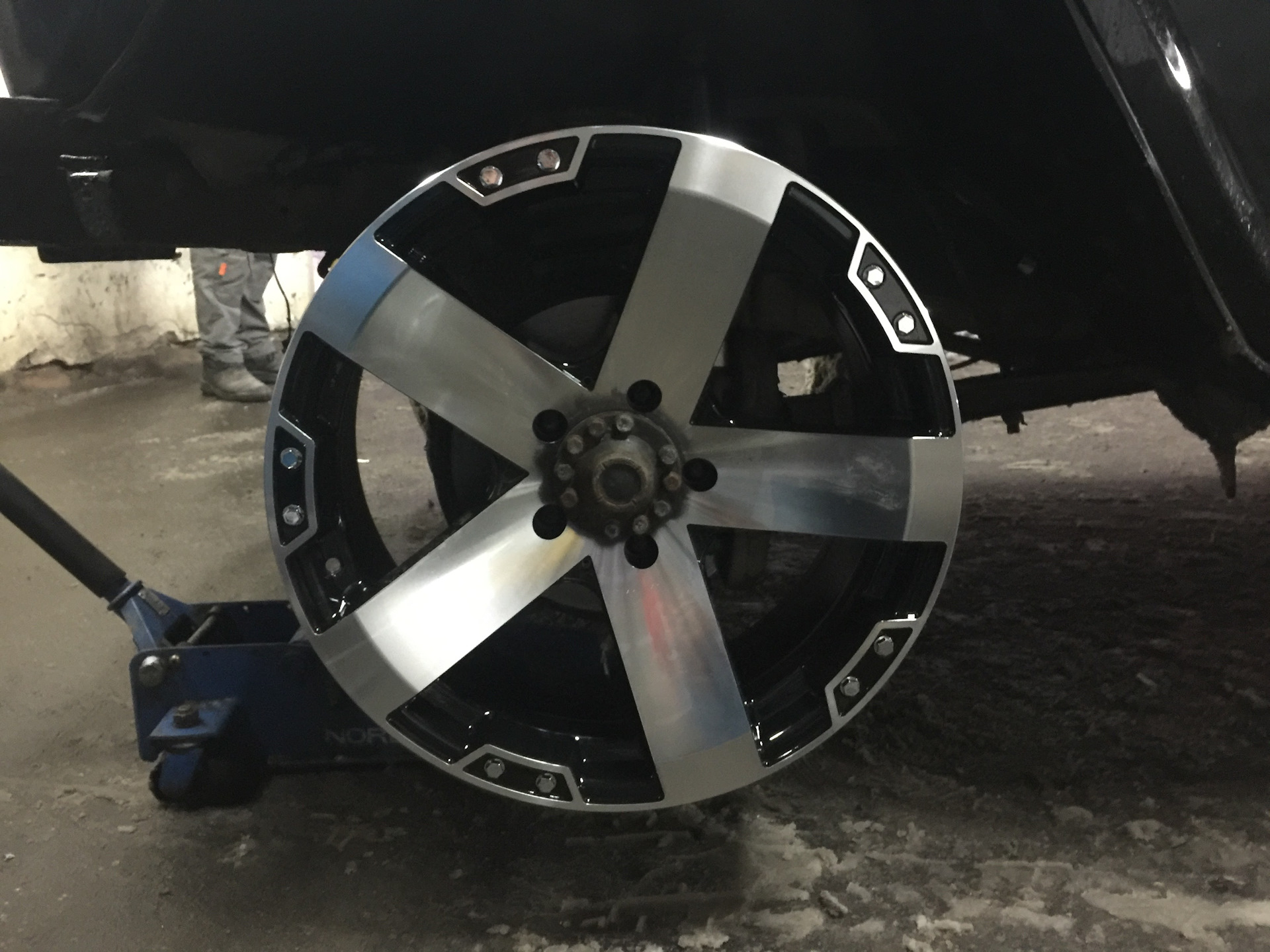 Кованые диски е83. 20е диски на 570. 20 е диски. 20е диски на 570. Диски verdi 20е.