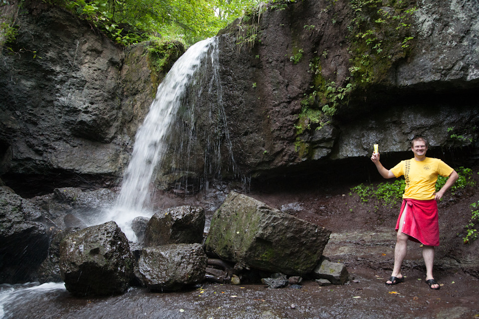А для чего еще нужен красивый водопад?)) — Toyota Crown (S130)