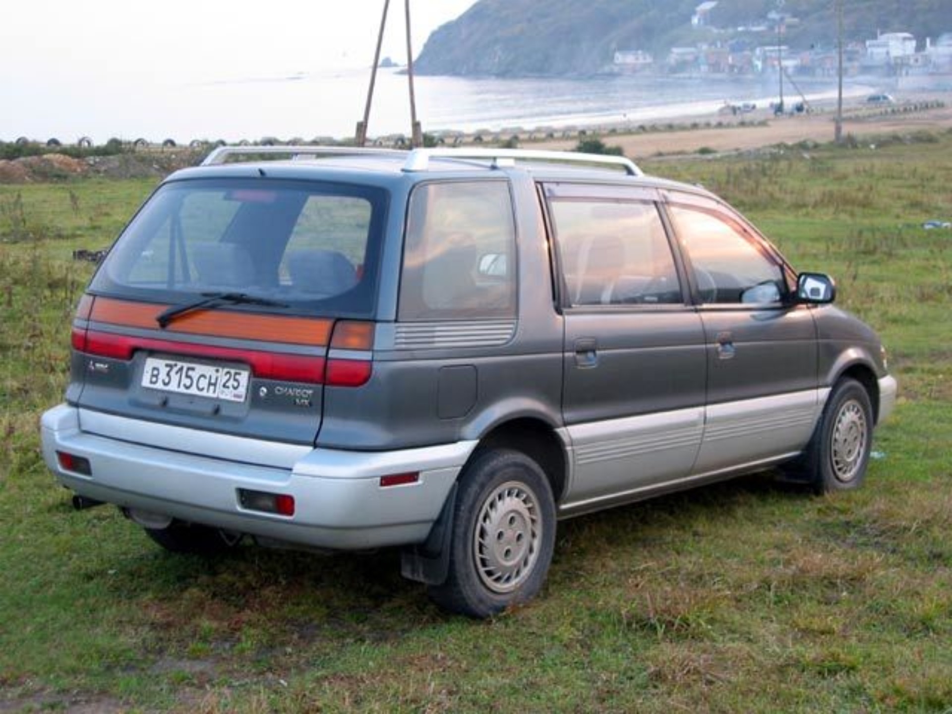 Митсубиси шариот. Mitsubishi Шариот. Мицубиси Chariot. Тойота Чариот. MMC Chariot 1984.