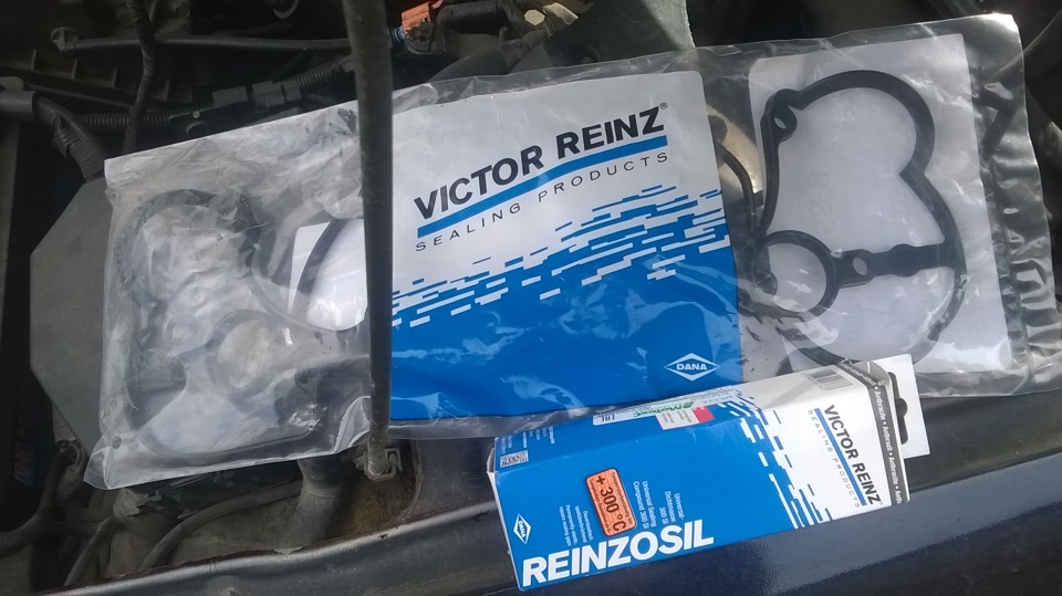 замена прокладки под клапанной крышкой — Mazda Xedos 6, 1,6 л, 1995 ...