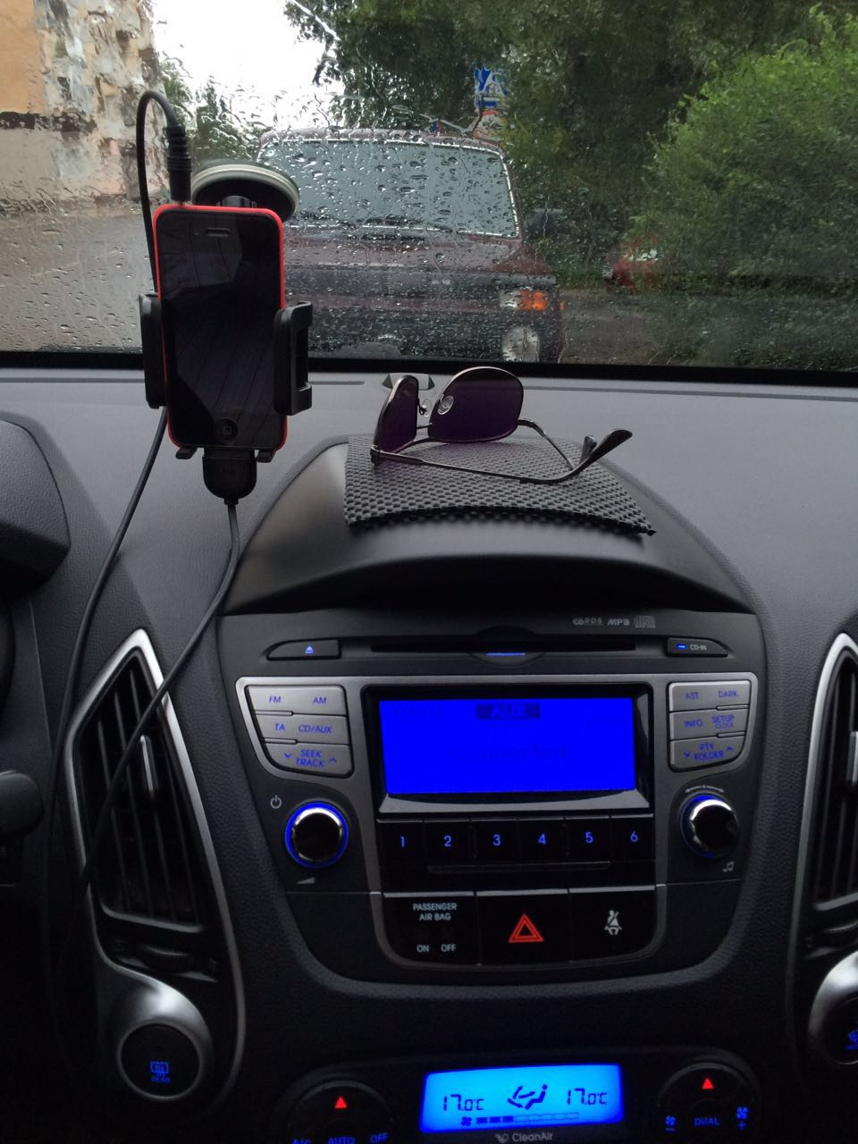 Громкая связь через AUX — Hyundai ix35, 2 л., 2011 года | аксессуары ...