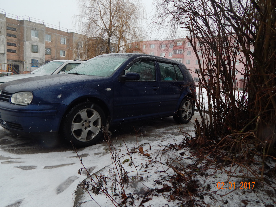 Каким способом лучше покрасить литые диски — Volkswagen Golf Mk4, 1,6 л ...