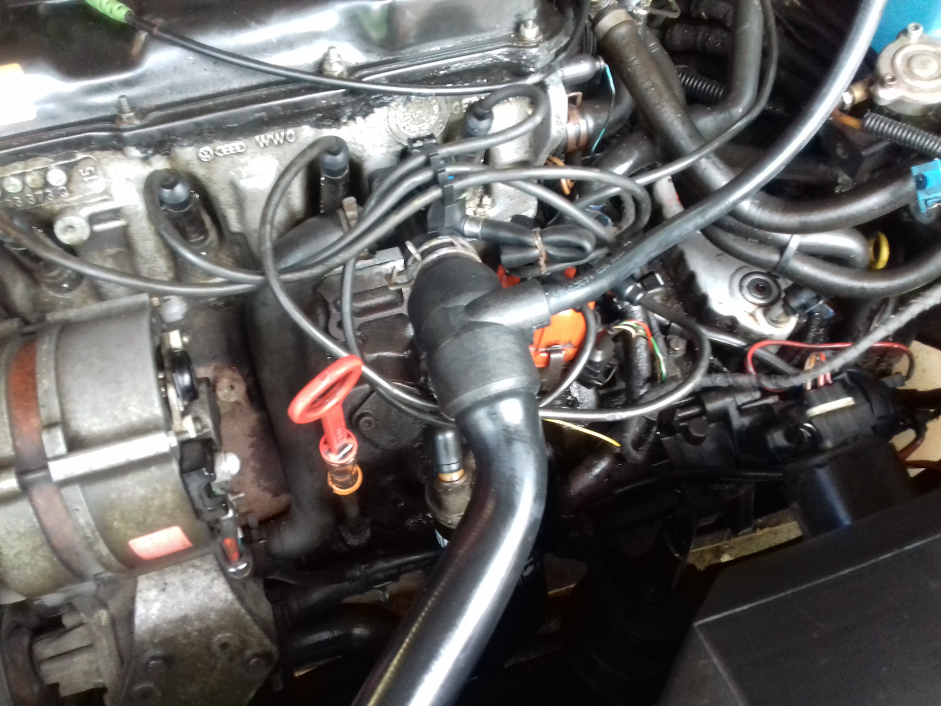 Патрубки охлаждения пассат б3. Система охлаждения VW Passat b3 1.8 Rp. Система охлаждения Фольксваген б3. Патрубок Volkswagen Passat b 3 дизель 1 и 9 верхний. Система охлаждения Пассат б3 1.8 Rp.