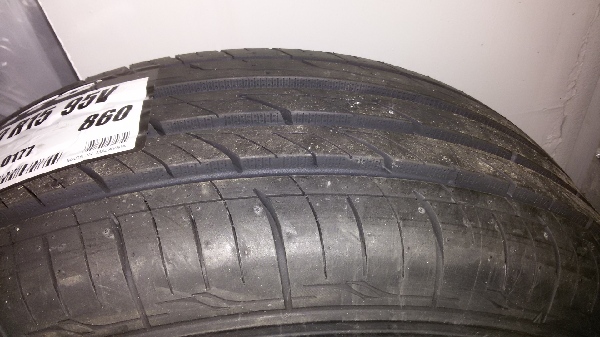 Резина нитто r15. Nitto nt860. Нитто НТ 860. Nitto nt860 225/45 r18 95w. Nt860 шина летняя.