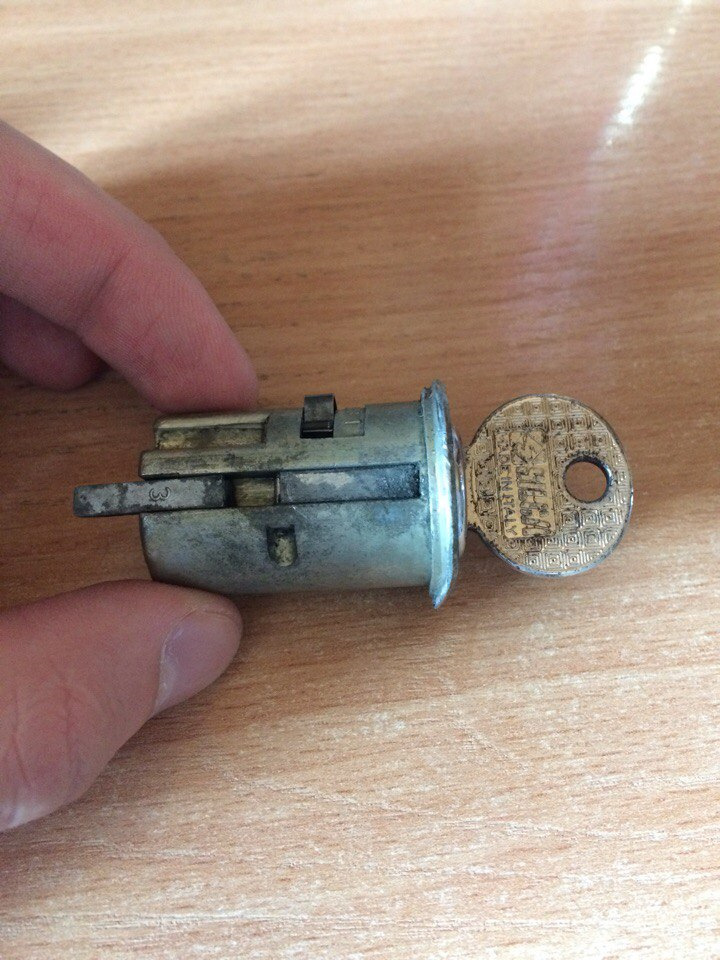 Поменял замок зажигания, но выехать снова не удалось — BMW 5 series ...