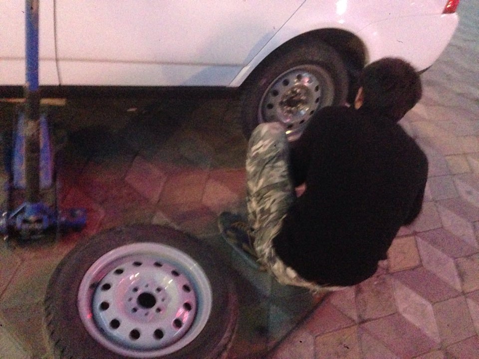 Переобулся в зиму, минуса на градусе нет, но все таки. — Lada Приора ...