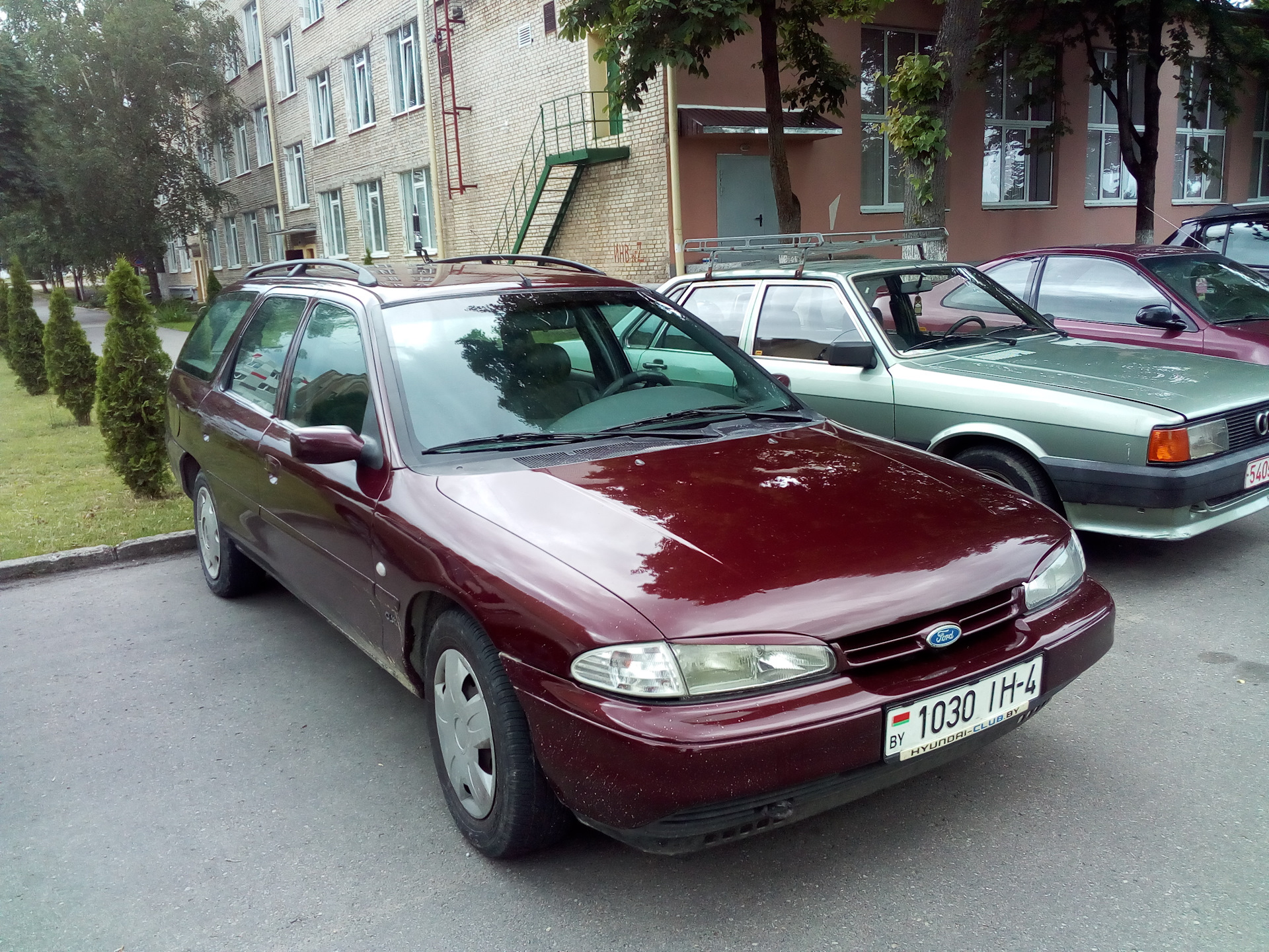 Форд мондео 1. Ford Mondeo 1. Ford Mondeo 1.8. Форд Мондео 1 красный. Мондео 1 кузов.