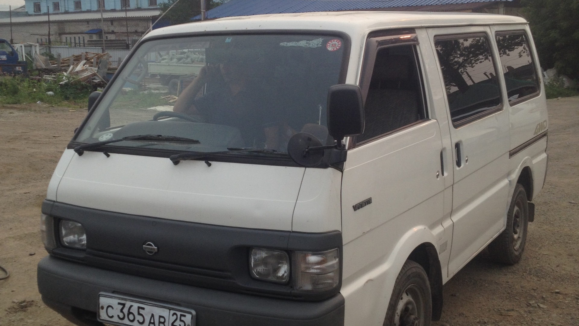 Nissan vanette 1998 sales model