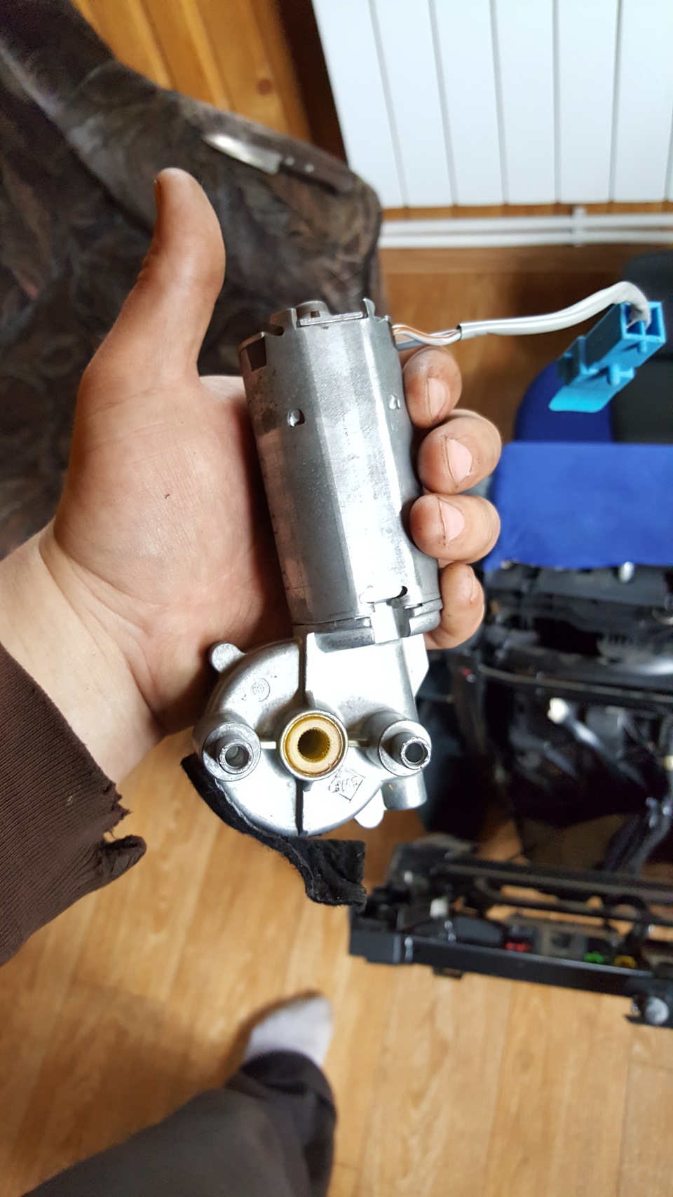 Ремонт электропривода сиденья Recaro…/S — Audi S3 (8L), 1,8 л, 2000 ...