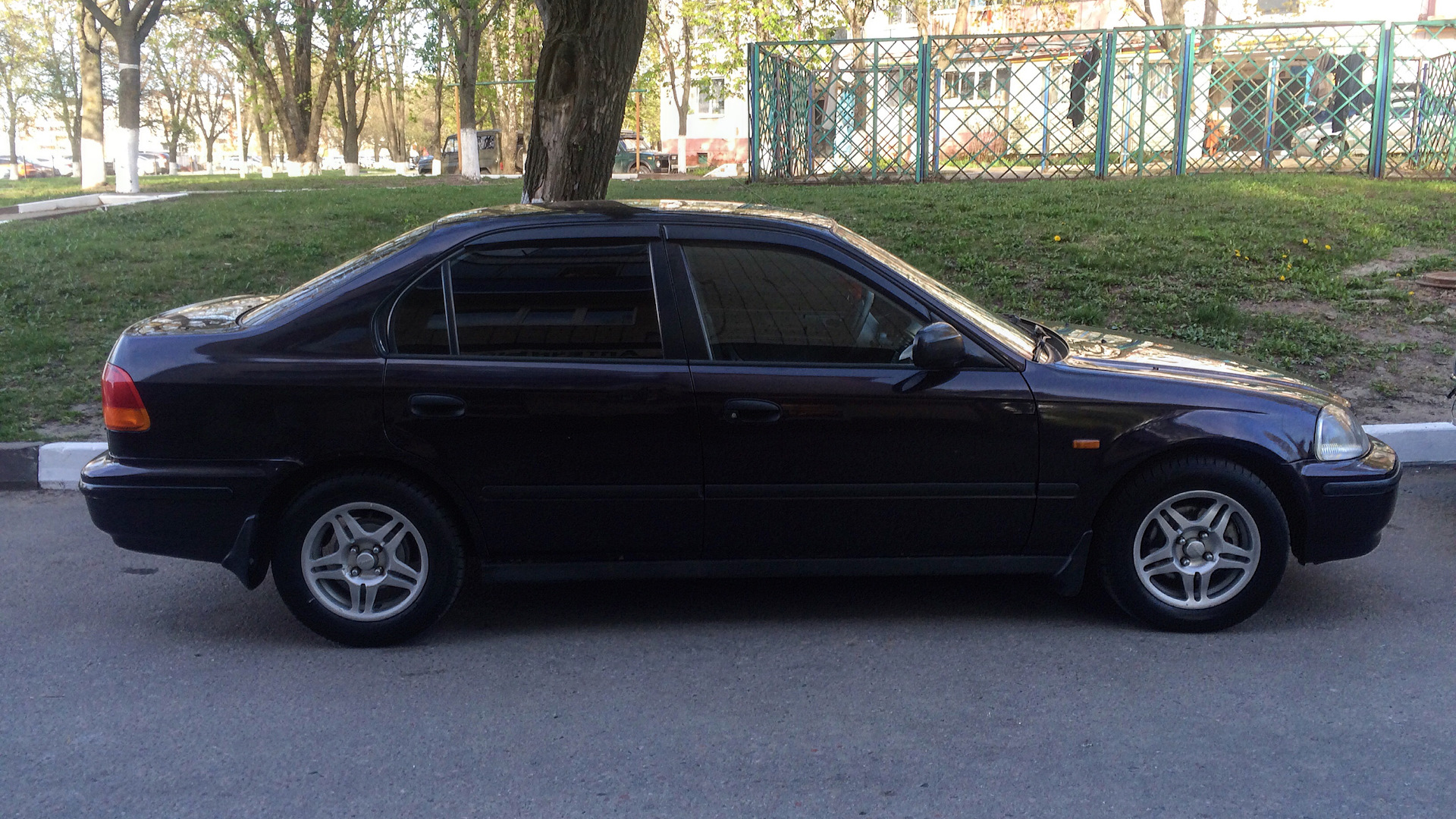 Honda Civic (6G) 1.5 бензиновый 1997 | 1.5 115л.с vtec D15Z6 на DRIVE2