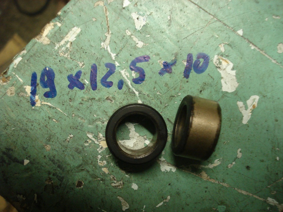 кап. ремонт ч.3 Сальник трамблера — Audi 100 Avant (C4), 2 л, 1994 года ...