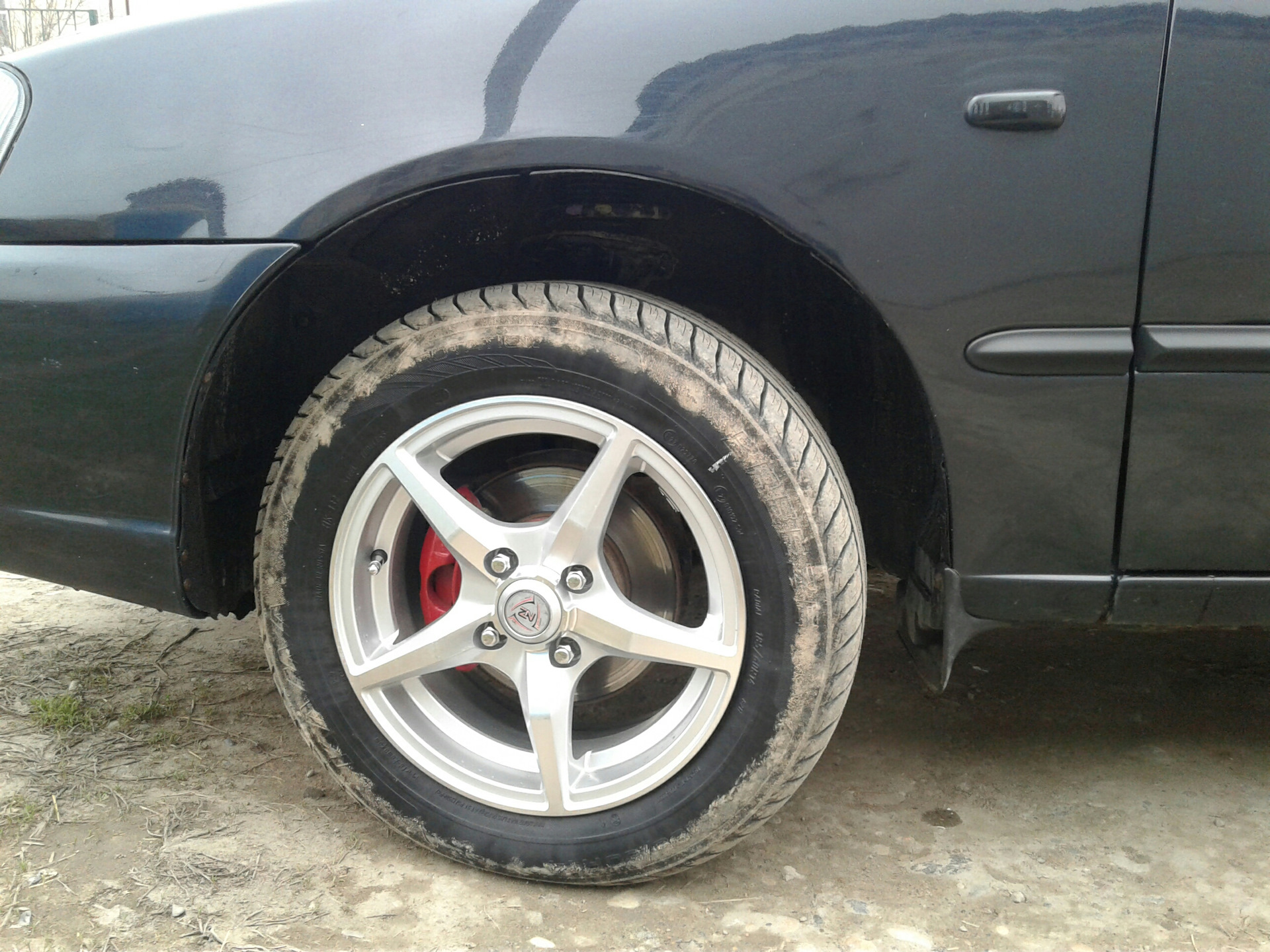 Размер резины акцент. Размер резины акцент. Колпаки на хендай акцент r14. 195 55 15. Заводские колеса hyundai accent.