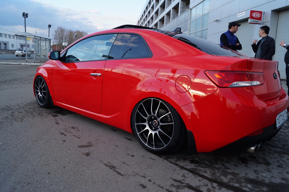 Kia Cerato Koup белая