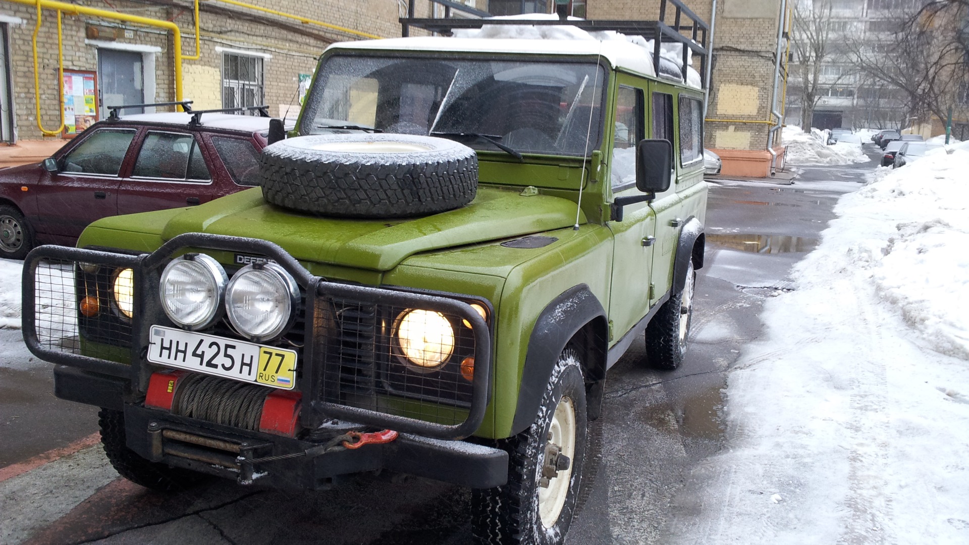 Land Rover Defender Нива