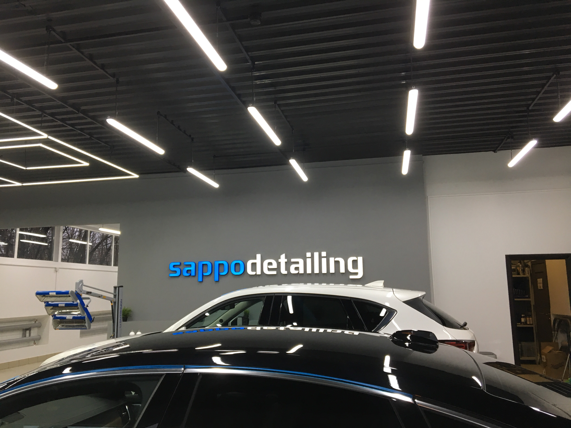 Sappo detailing. Sappo детейлинг. Саппо детейлинг СПБ. Sappo детейлинг помещение. Титан детейлинг Ростов.