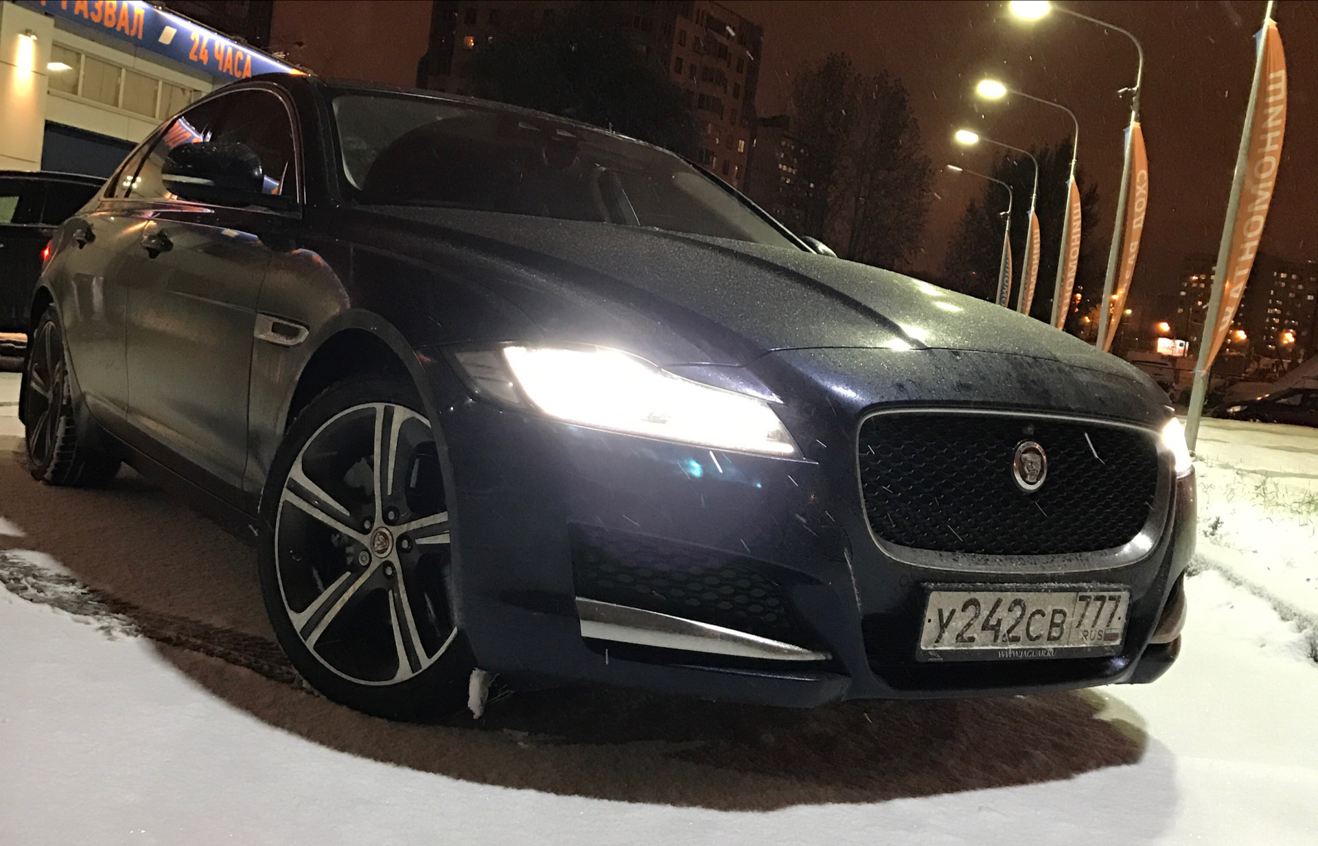 Jaguar XF дрифт