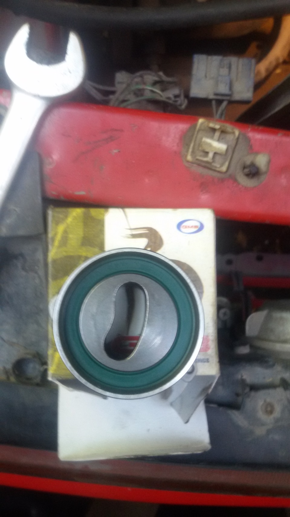 шумит натяжной ролик — Mazda 626 Coupe, 2,2 л, 1990 года | запчасти ...