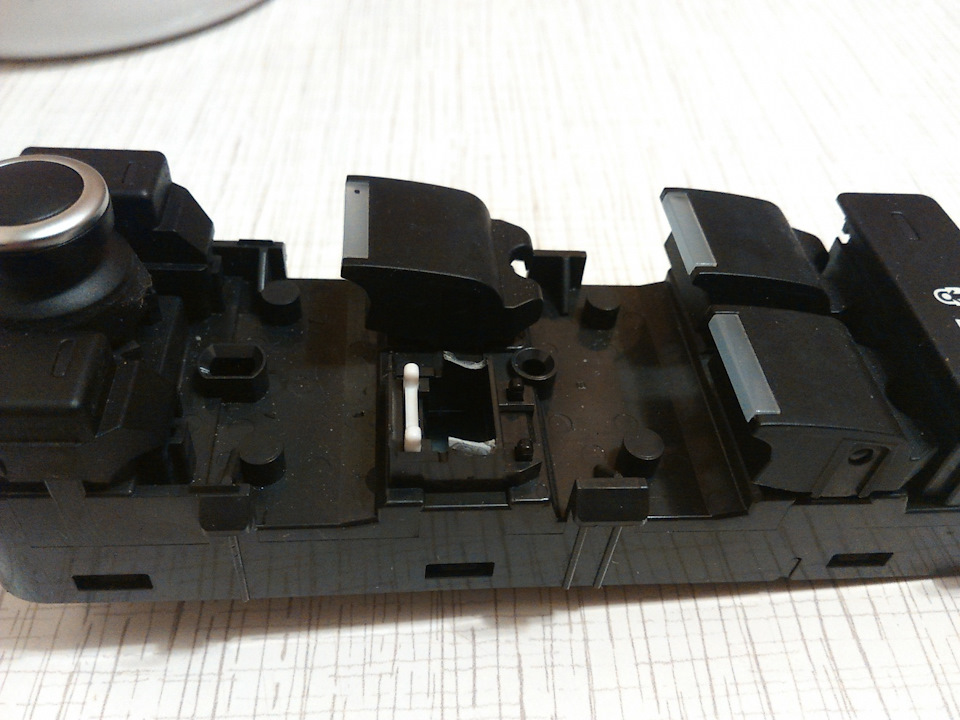 Ремонт кнопки электростеклоподъемника RangeRover4 — DRIVE2