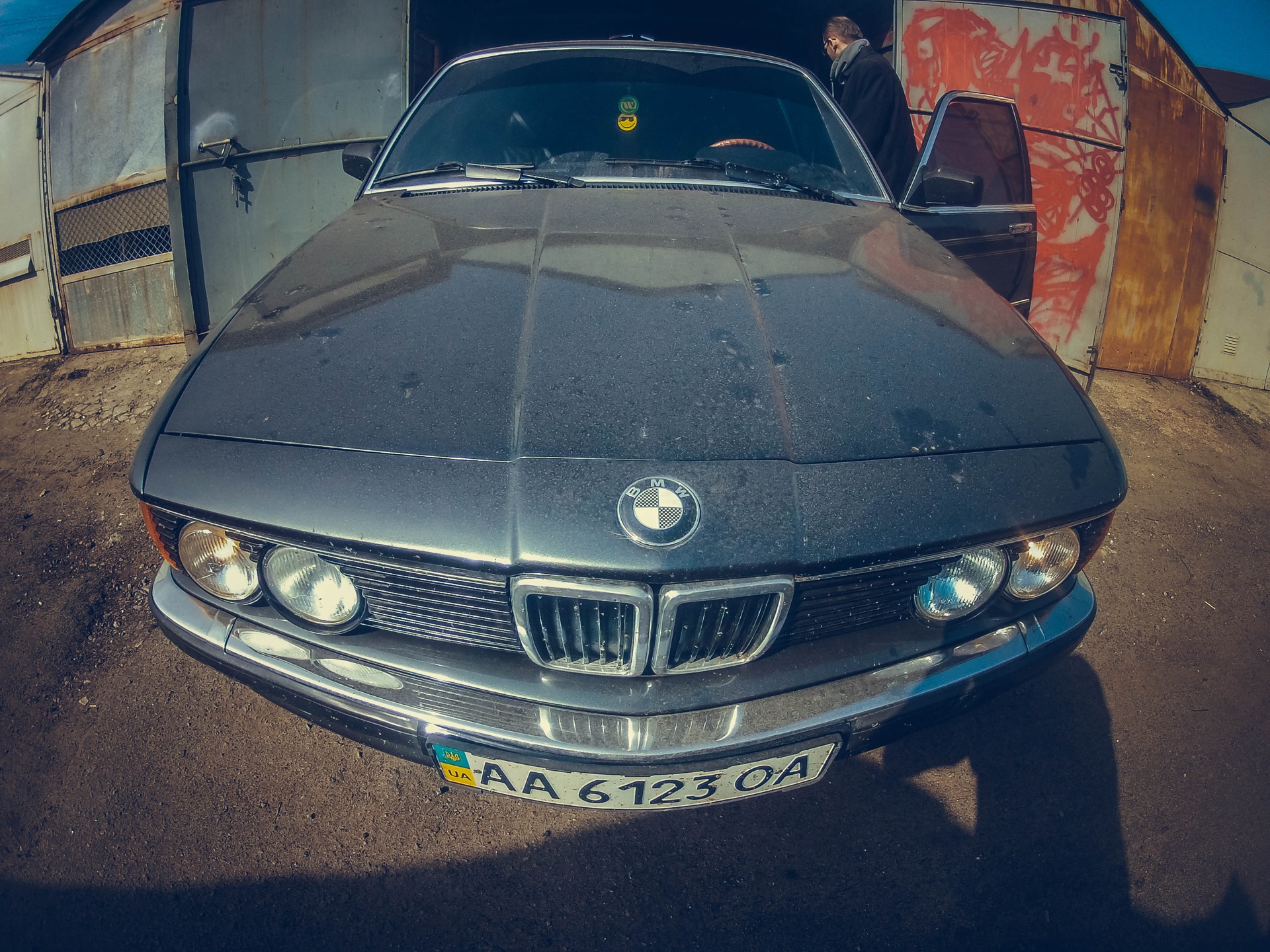 BMW 320 акула