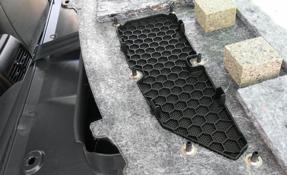 Фото в бортжурнале Nissan Sentra (B17)