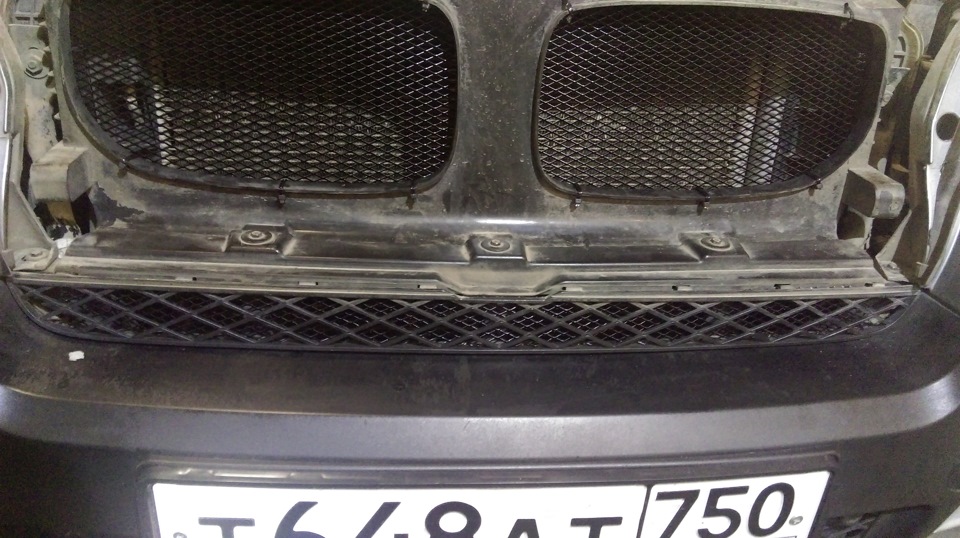 Сетка в ноздри! — BMW X5 (E70), 3 л, 2009 года | тюнинг | DRIVE2