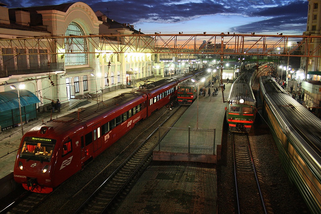 Фото поезд вокзал