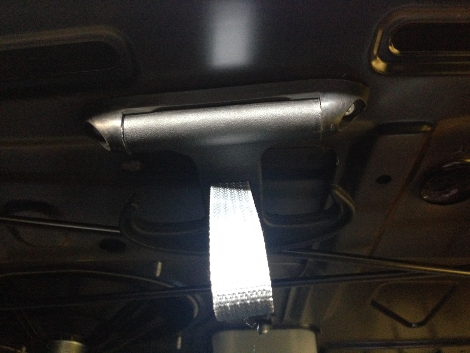 Крючок в багажник. — Toyota Camry (XV50), 2 л, 2014 года | аксессуары ...