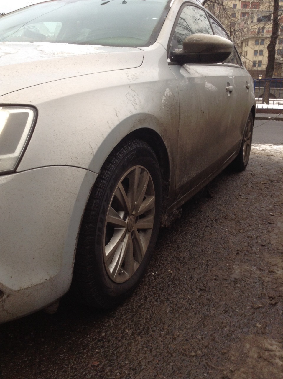 Фото просевших пружин))) — Volkswagen Jetta VI, 1,4 л, 2011 года ...