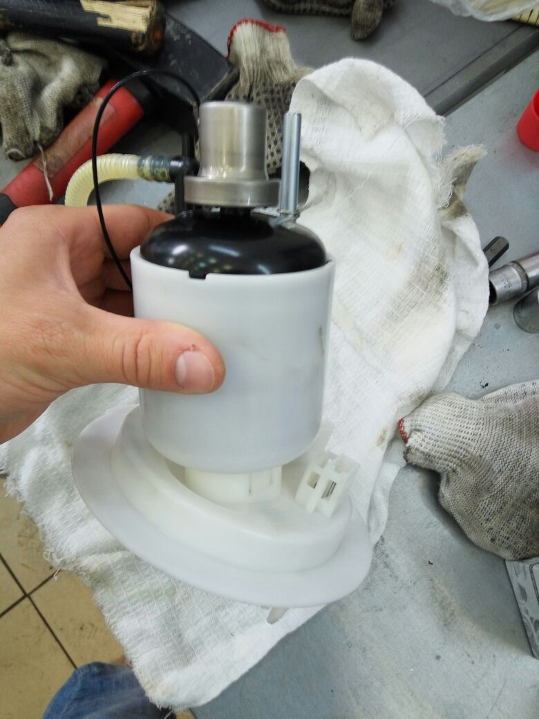 Удаление сетки из бензобака — Audi A5 (1G), 3 л, 2013 года | тюнинг ...