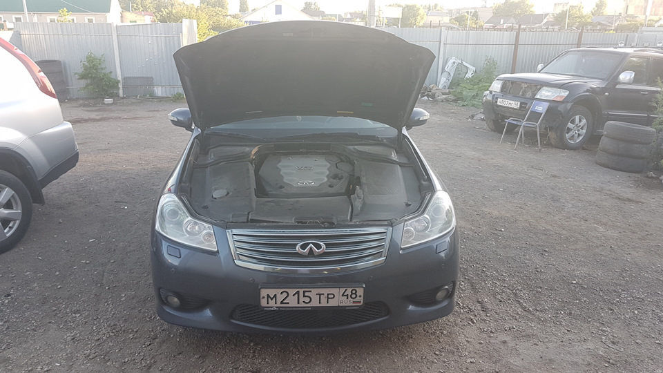 Фото в бортжурнале Infiniti M (2G)