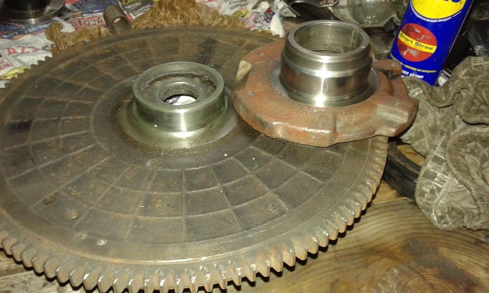 Махловик и ступица центрифуги после доработки (втуление) места ...