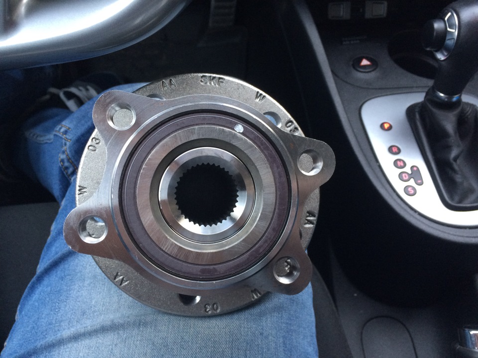 Поменял передние ступицы — SEAT Leon FR (Mk2), 2 л, 2011 года ...