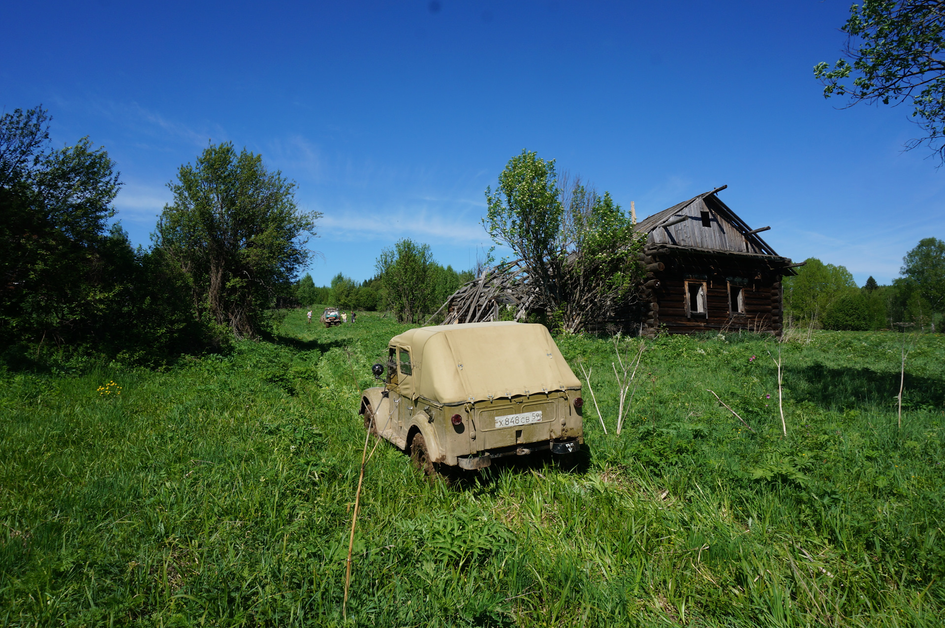 Деревня песня слушать. Деревенька моя деревянная Дальняя. Деревенька моя деревянная. Деревня моя деревянная.