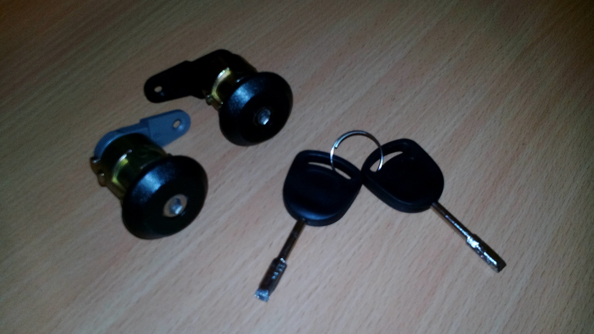 Новые дверные замки и ремкомплект ТНВД Lucas CAV DPC — Ford Escort Mk6 ...
