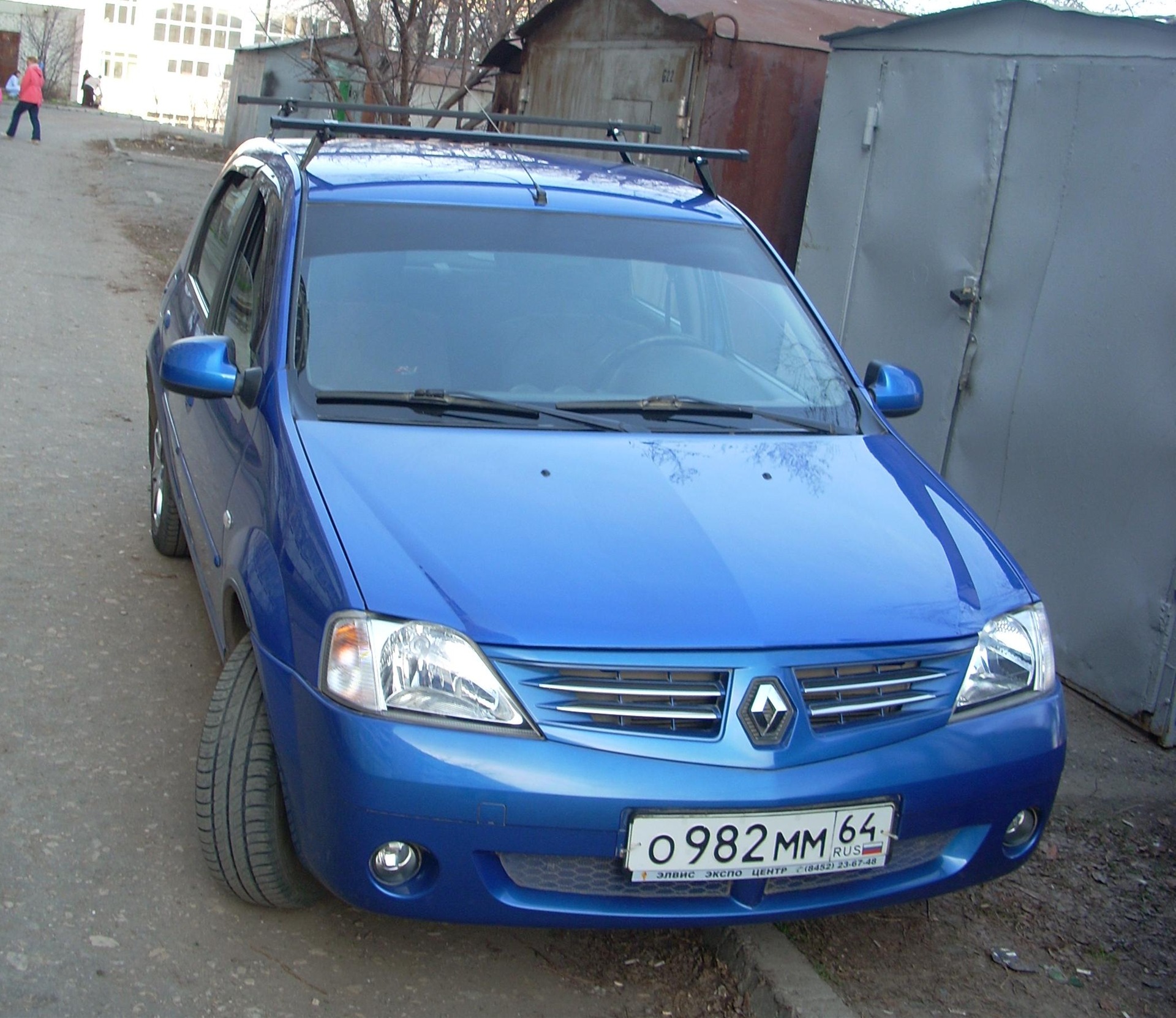 Установка багажника — Renault Logan (1G), 1,6 л, 2007 года | аксессуары |  DRIVE2