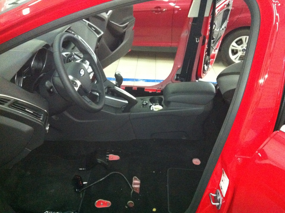 Замена штатной музыки. — Ford Focus III Hatchback, 1,6 л, 2012 года ...