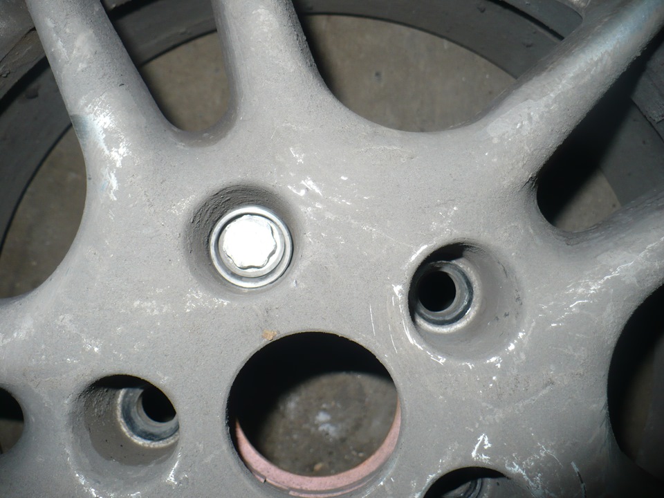 Как снять секретку без ключа. — Audi A6 (C4), 2,6 л, 1996 года | своими ...