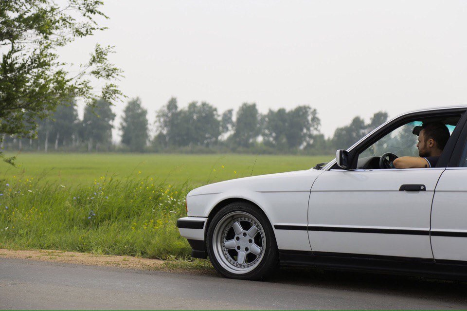 Фото в бортжурнале BMW 5 series (E34)