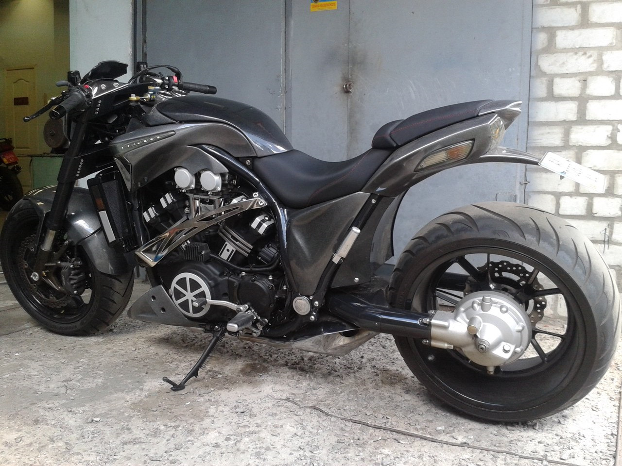 Yamaha v Max 1200 посадка