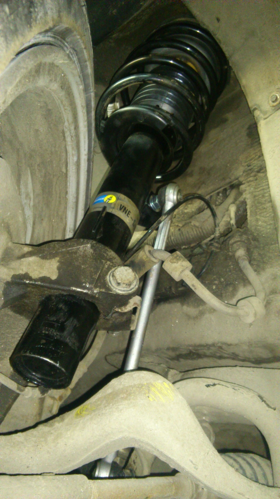 Свежачок справа — BMW 3 series (E90)