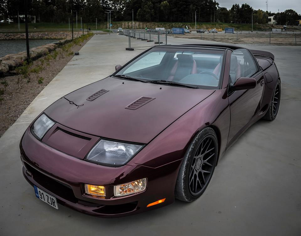 Nissan 300zx спереди